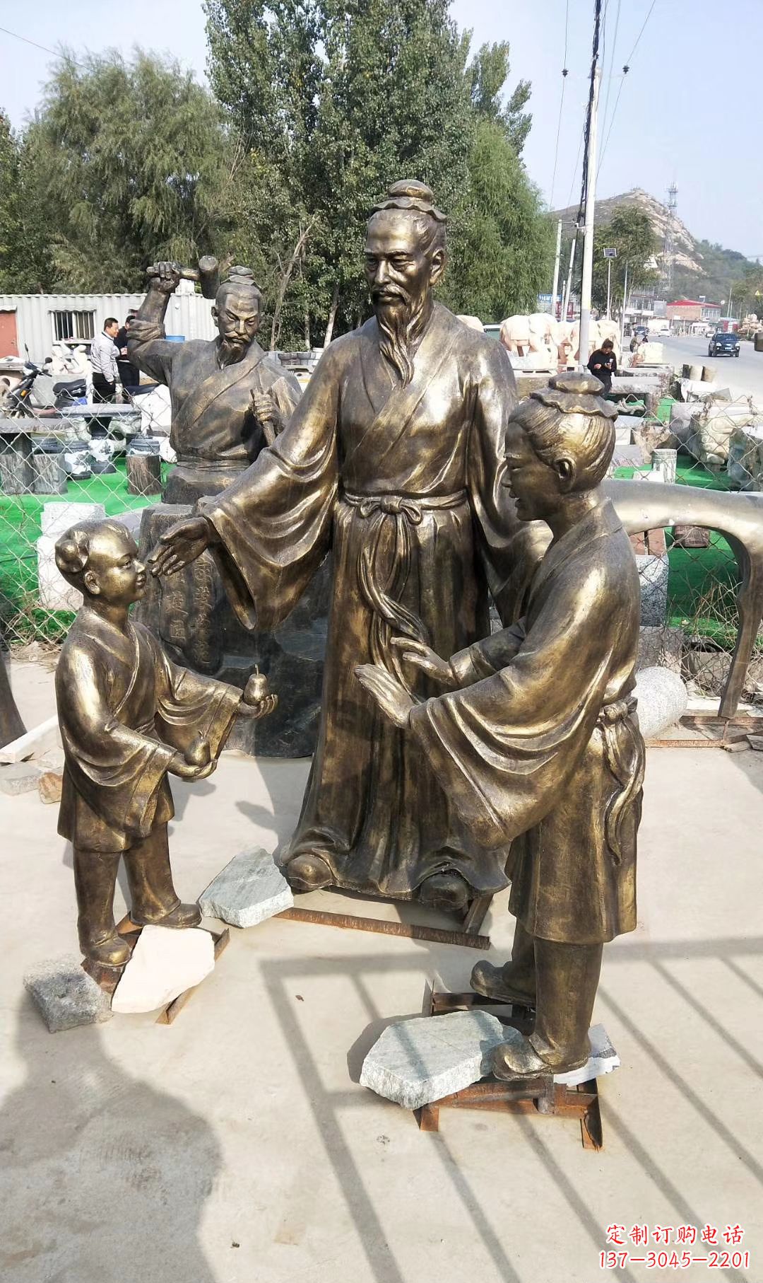 烟台孔融让梨人物雕塑,传承名家之美