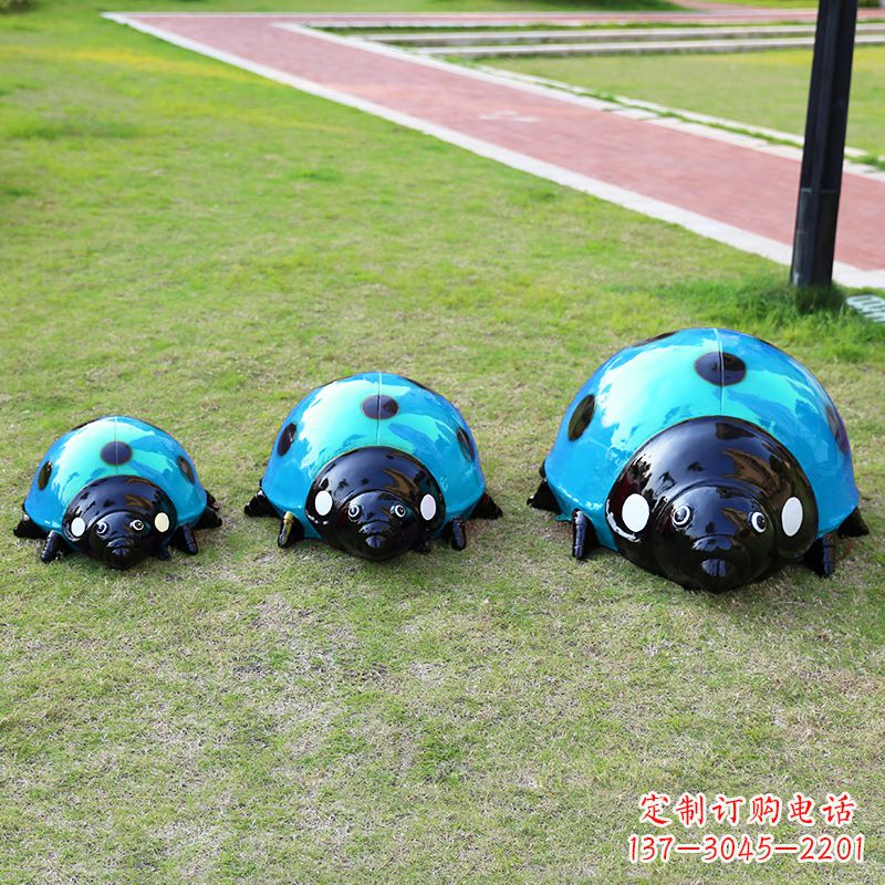 烟台中领雕塑青蓝瓢虫雕塑是一款独特而又精致的…