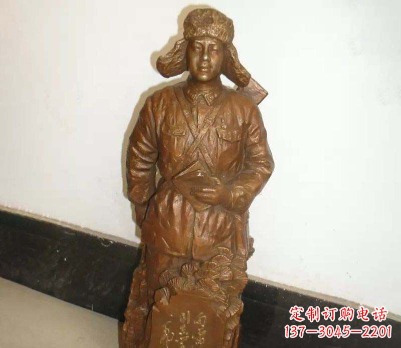 烟台纪念雷锋的精美铜雕