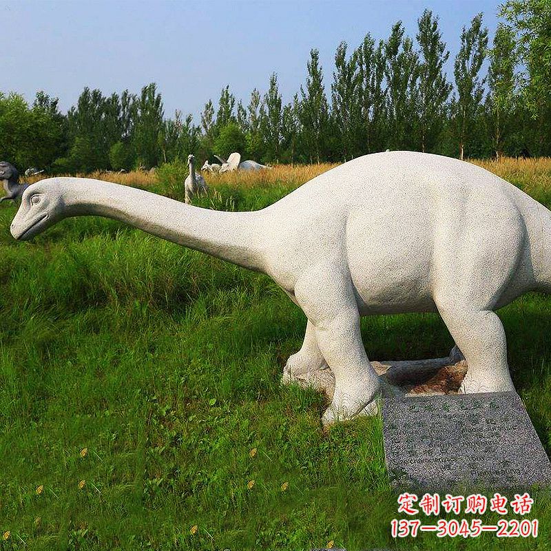 烟台雕塑精美,细节精准,呈现出自然风情,瑞士红宝石动物雕塑