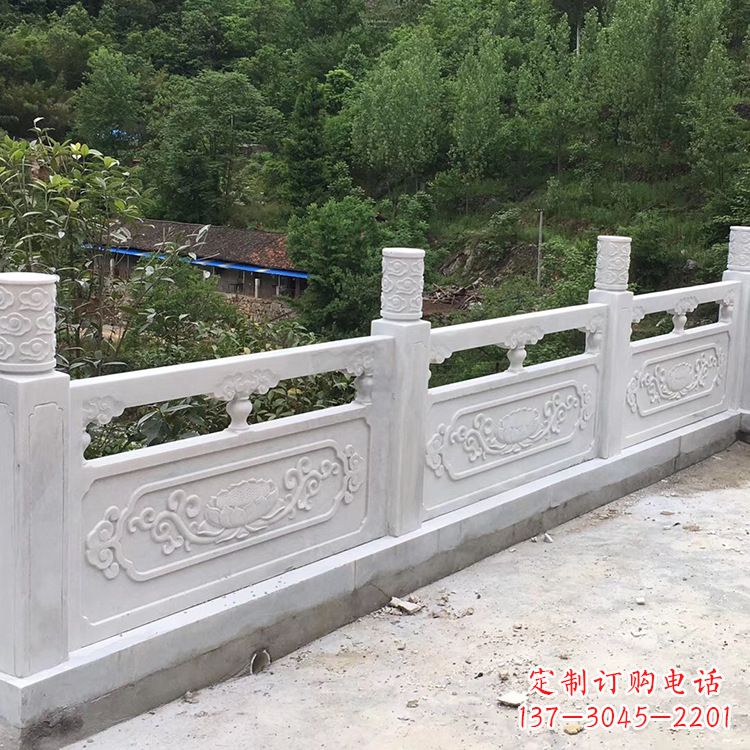 烟台莲花纹石栏板雕塑,为你树立华丽边框
