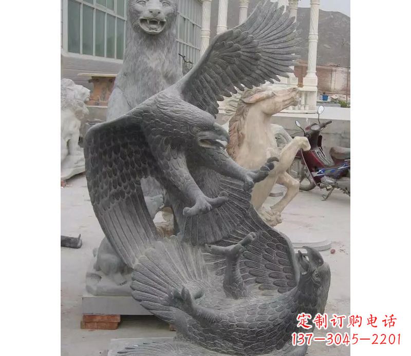 烟台中领雕塑推出的石雕老鹰是一款充满生机与力…
