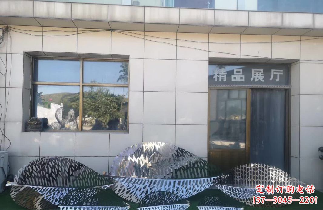 烟台镂空不锈钢树叶雕塑