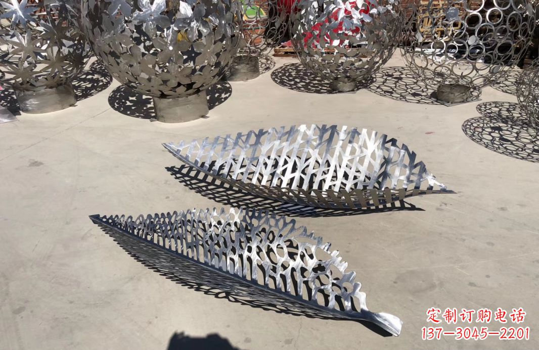 烟台镂空树叶广场景观雕塑
