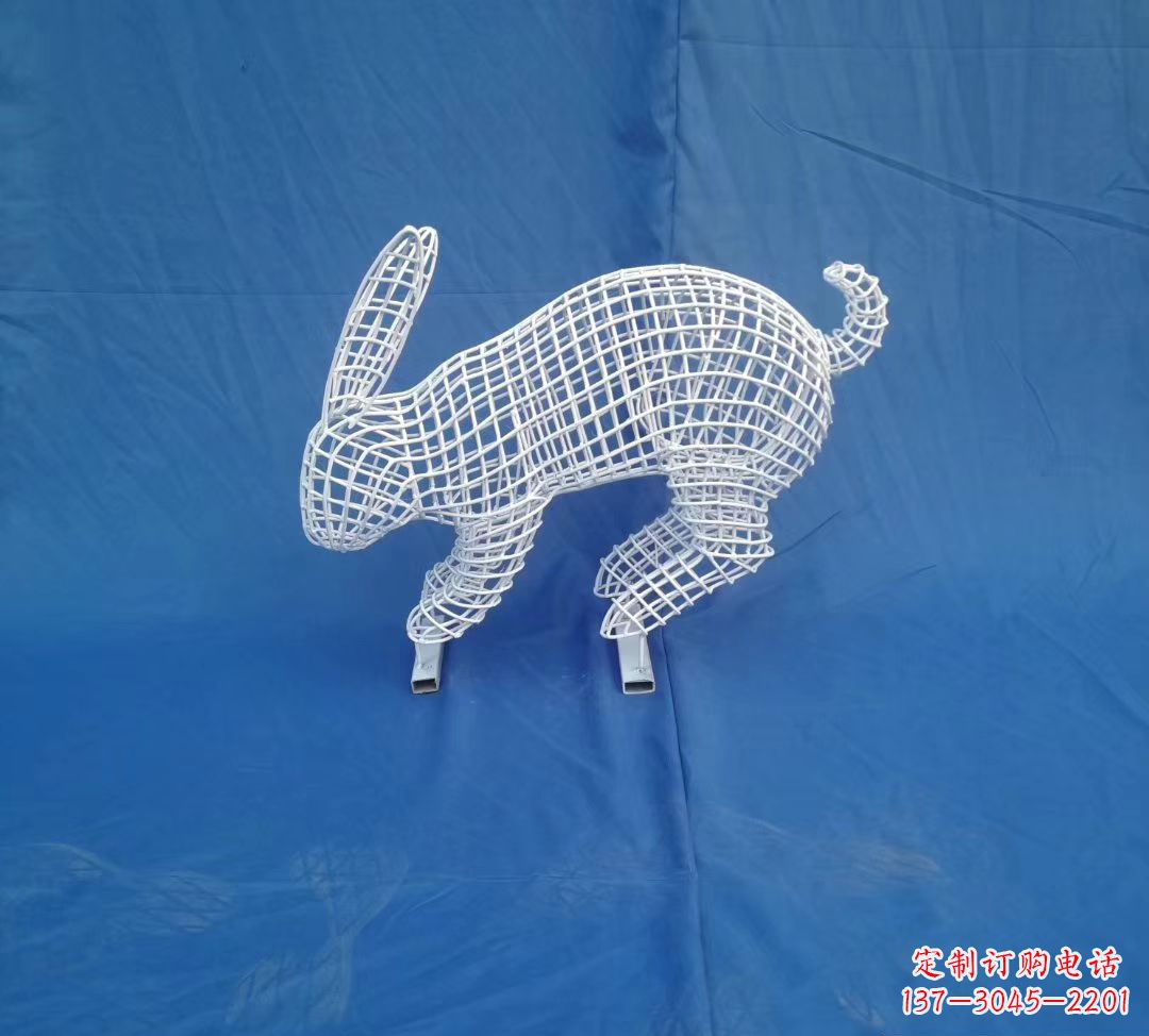 烟台唯美精致的镂空兔子公园雕塑