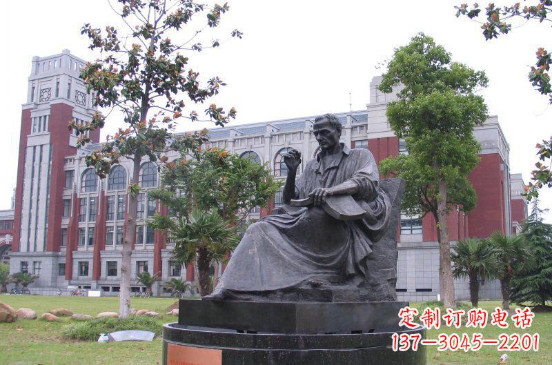 烟台卢梭西方名人铜雕由中领雕塑定制,是一款完…