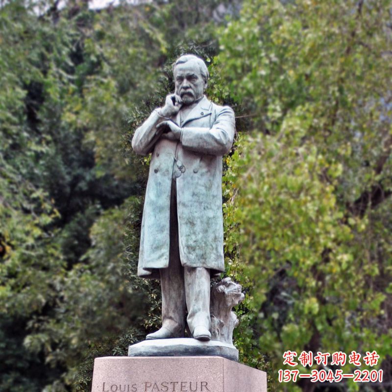 烟台领雕塑-路易斯·巴斯德站姿雕像