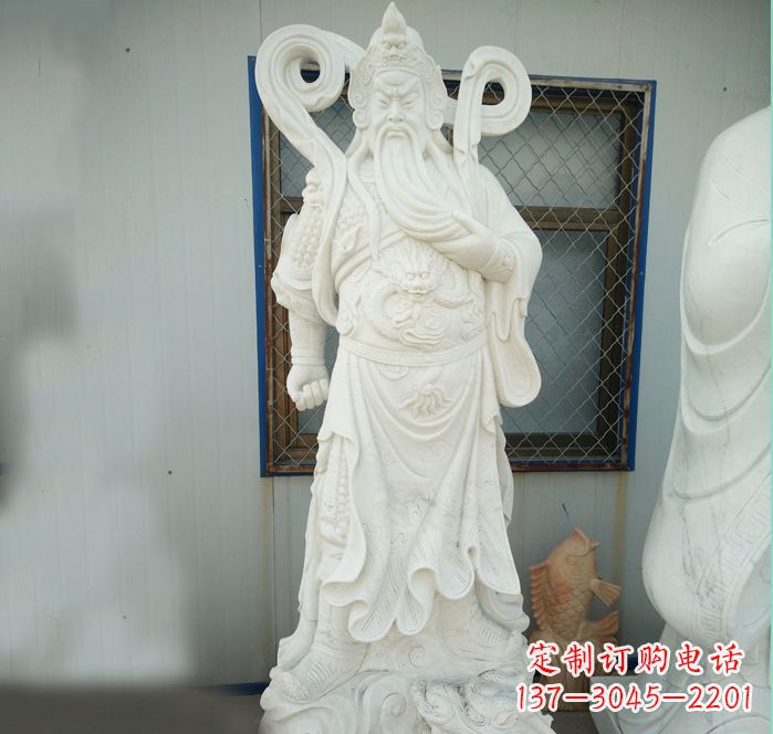 烟台捋胡须的关公汉白玉武财神石雕
