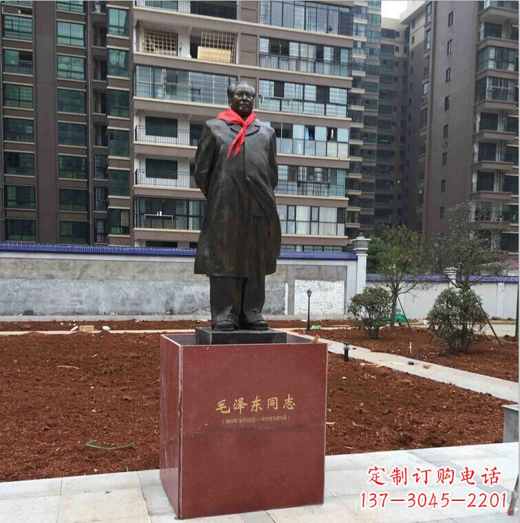 烟台毛主席伟人铜雕,让传承历史文脉!