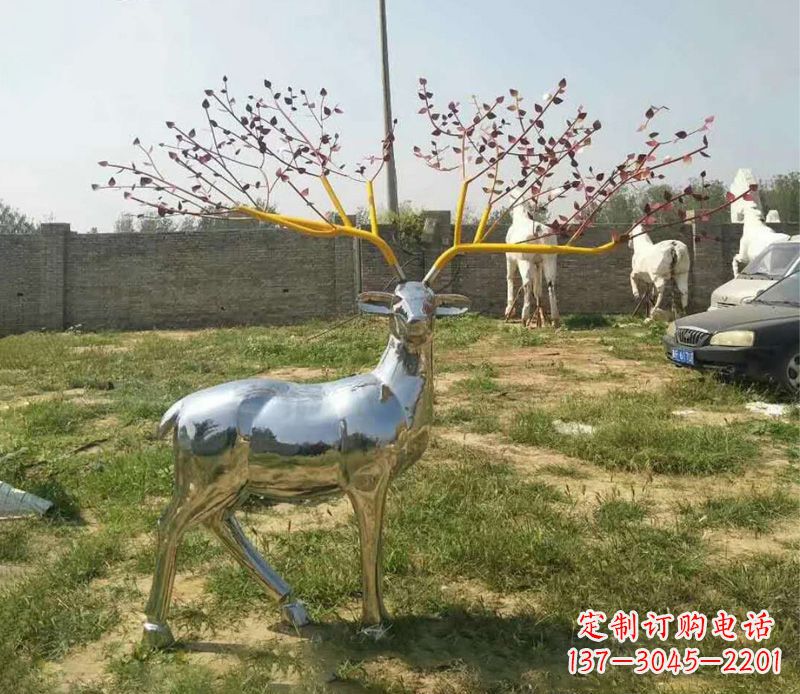 烟台梅花鹿镜面不锈钢雕塑