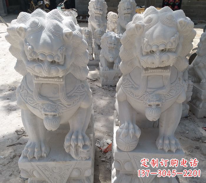 烟台象征力量的狮子雕塑