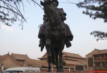 烟台雕刻精美的蒙古人骑马铜雕
