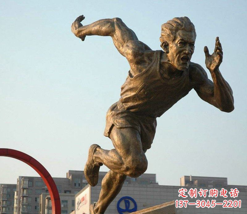 烟台把运动热情融入铜雕-男人雕塑