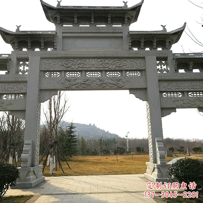 烟台中领雕塑：精致石牌坊雕塑