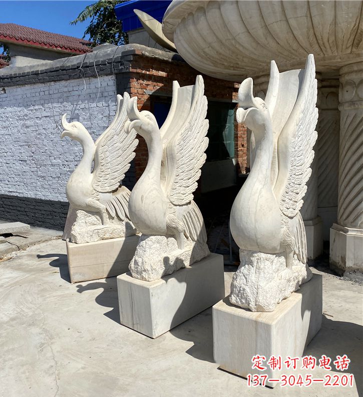 烟台金羽天鹅雕塑,给您的公园带来浪漫景致