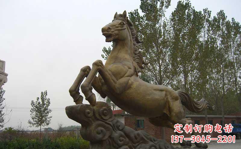烟台企业奔马景观铜雕