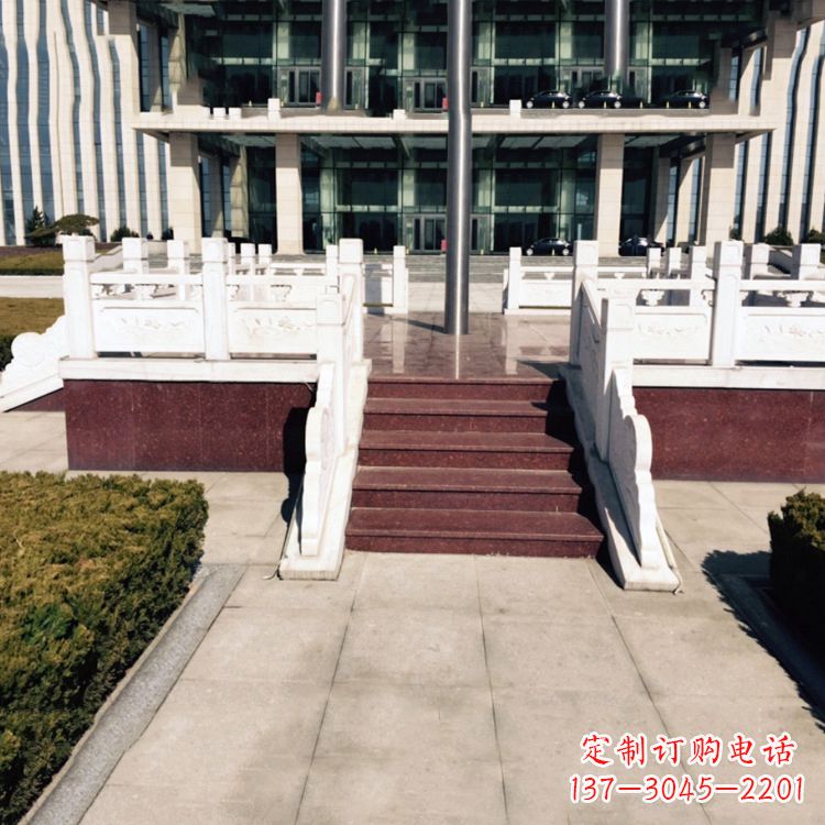 烟台高贵的象征——中领雕塑升旗台雕塑
