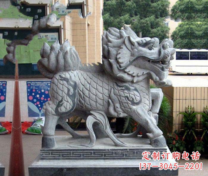 烟台精美绝伦的麒麟雕塑