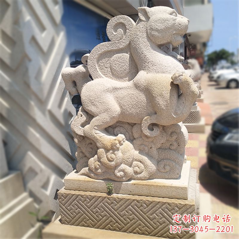 烟台青龙白虎现代雕塑