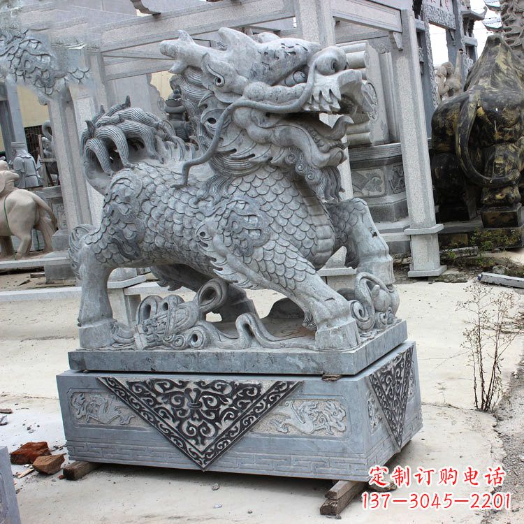 烟台色彩缤纷的青石仿古石雕麒麟