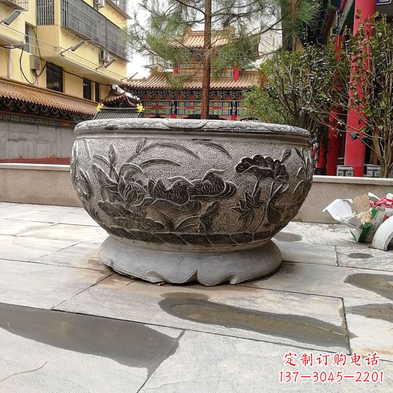 烟台青石仿古风格鱼缸雕塑