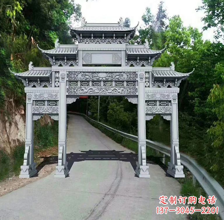 烟台青石牌坊雕塑，演绎精致经典