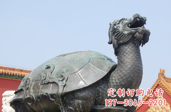 烟台青铜龙雕塑,象征传统文化之美