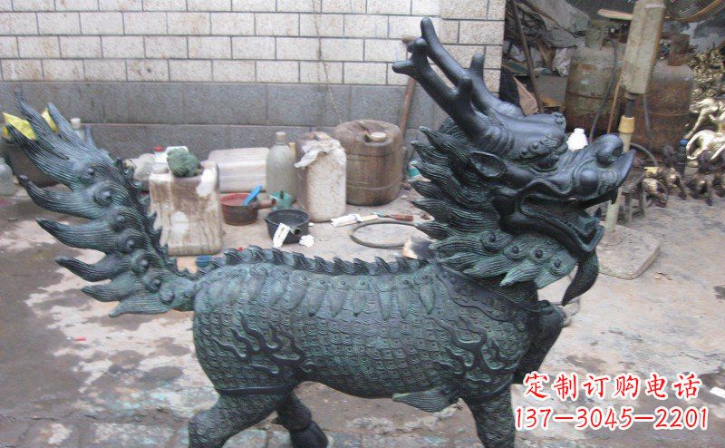 烟台青铜雕制神兽麒麟,艺术匠心之至