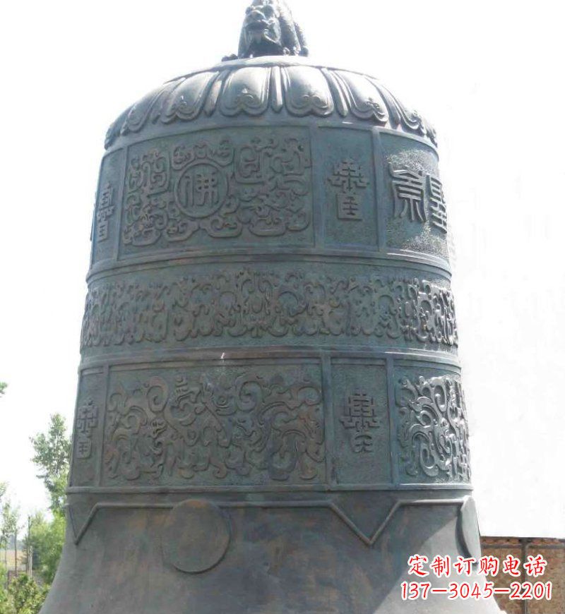 烟台青铜钟雕塑 (2)