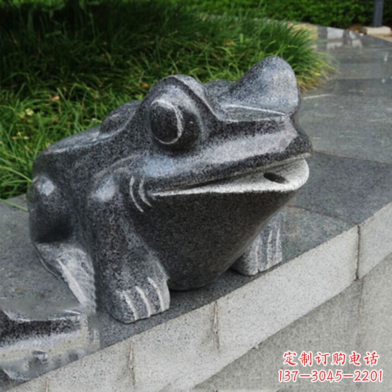 烟台活力四射的青蛙喷水雕塑