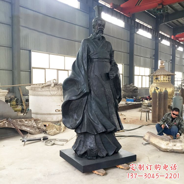烟台体现古典韵味,屈原铜雕塑!
