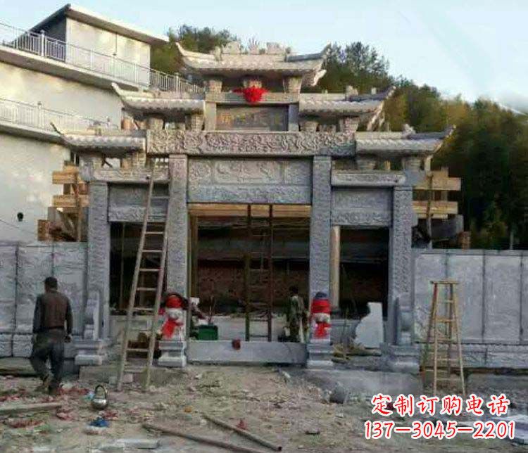 烟台三门仿古石雕牌坊打造质感升级的精致建筑