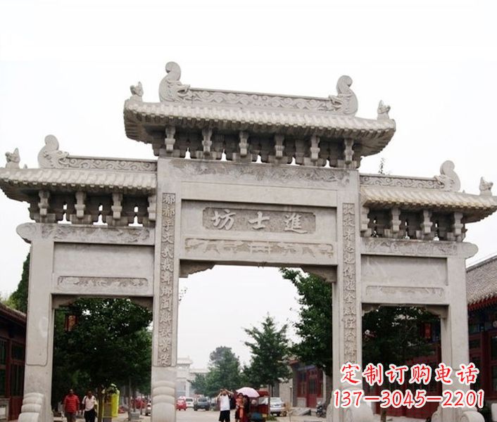 烟台艺术匠心打造的石雕牌坊