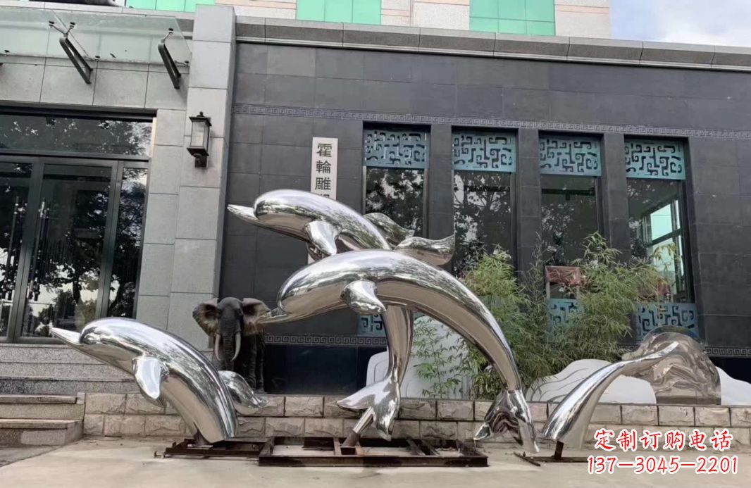 烟台商场门口跳跃海豚不锈钢