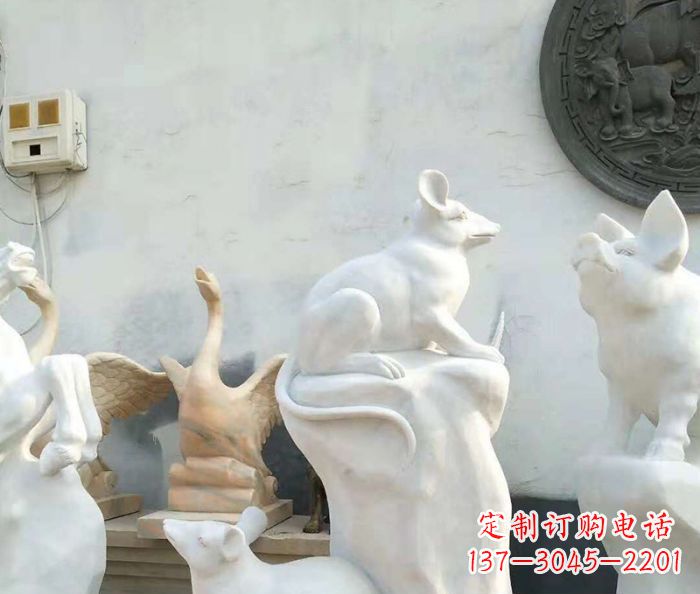 烟台独具个性的汉白玉老鼠石雕