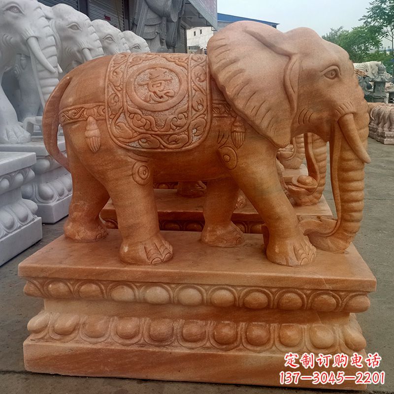 烟台大象雕塑,深邃而神秘