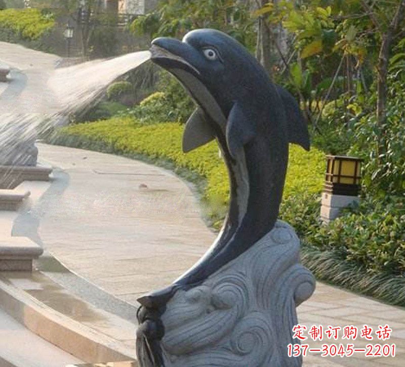 烟台海豚雕塑:惊艳世间,把精灵捧在掌心