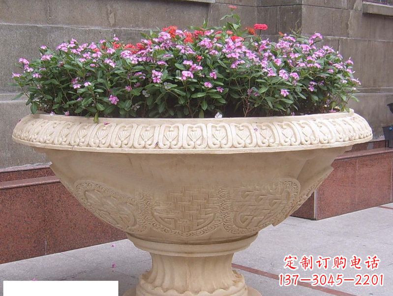 烟台中领雕塑拥有多年的雕塑制作经验,特别是景…