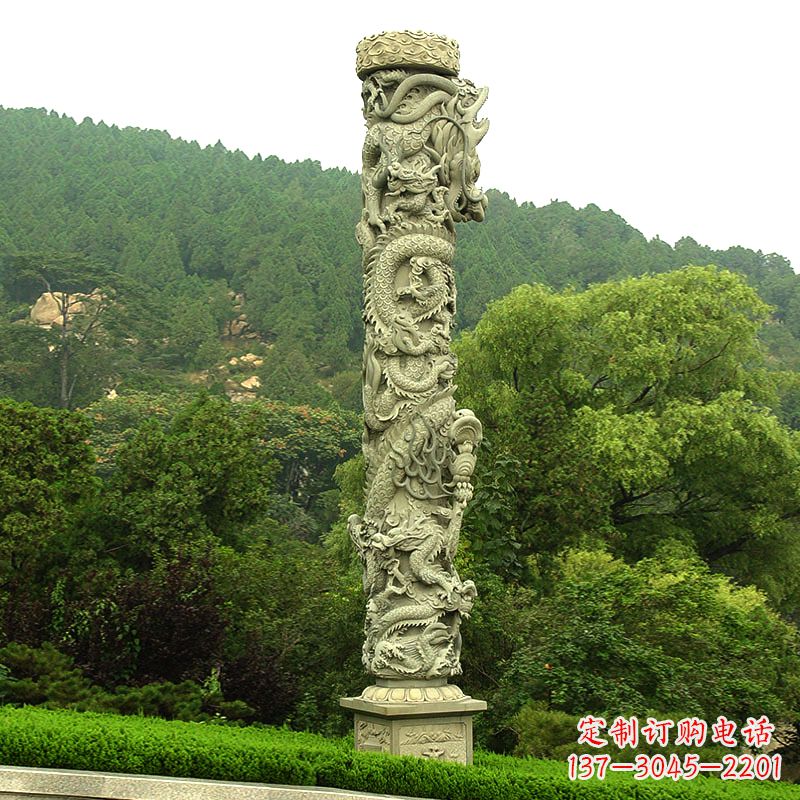 烟台中领雕塑:大气雄伟的石雕龙柱