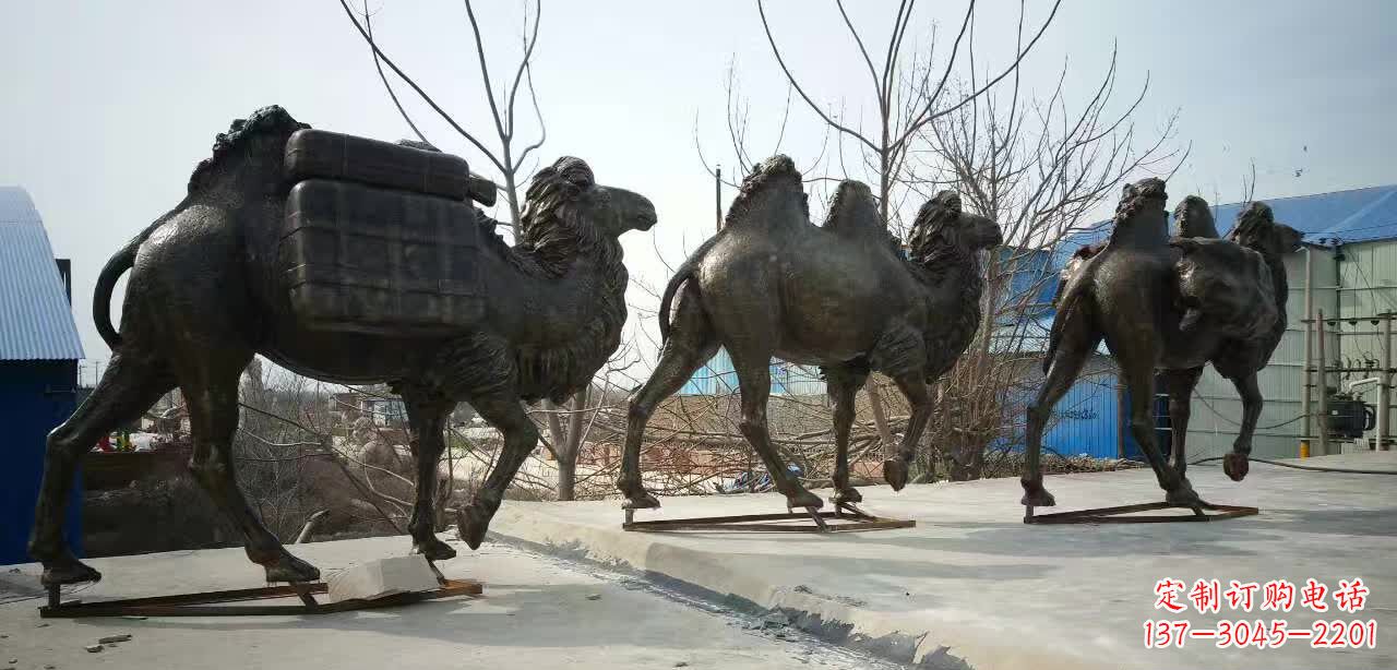 烟台丝绸之路铜骆驼雕塑
