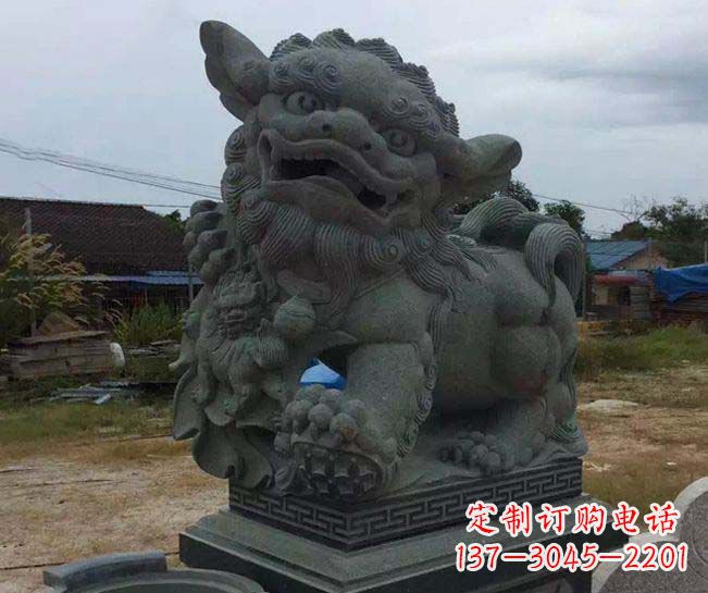 烟台寺庙景观南方狮子石雕