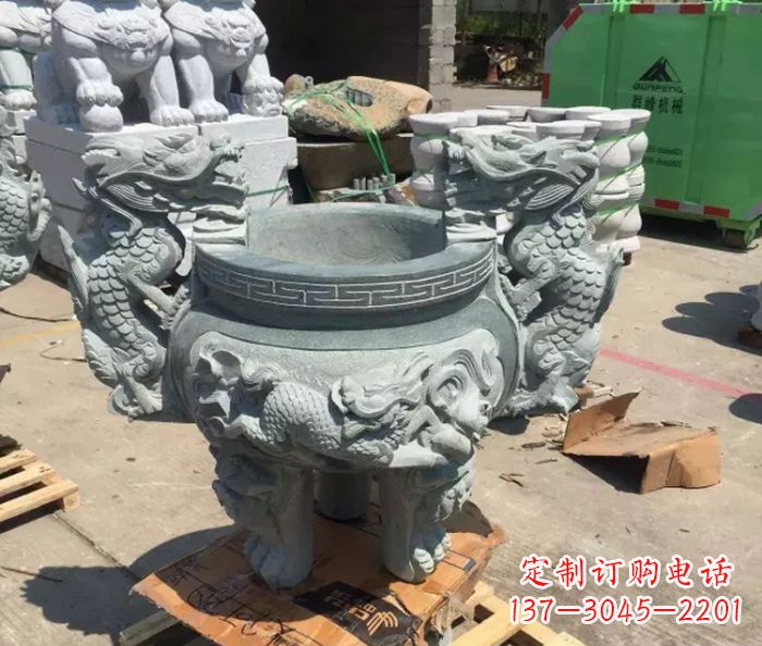 烟台寺庙景观青石龙头香炉石雕 (2)