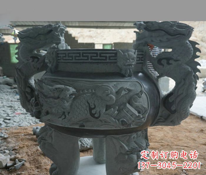 烟台寺庙景观青石龙头香炉石雕