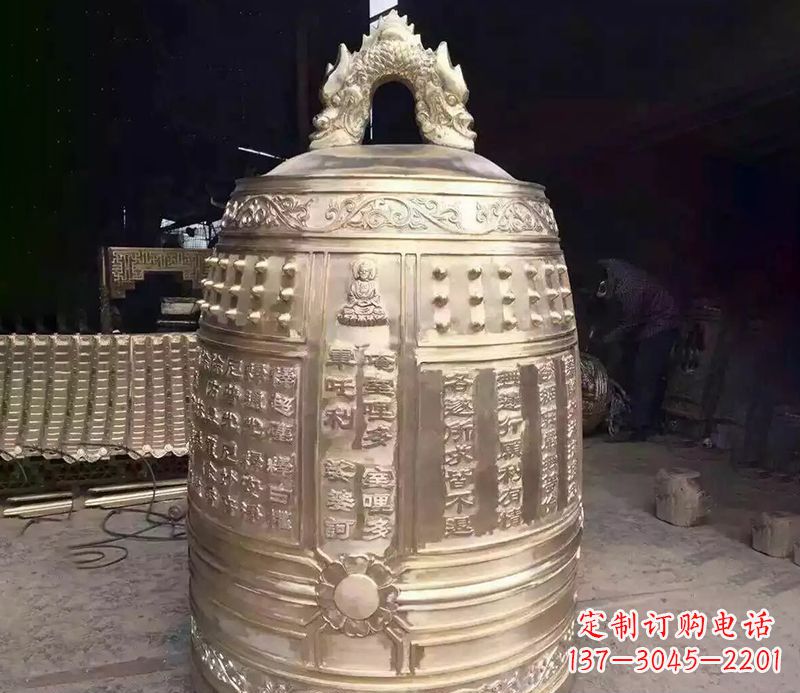 烟台寺庙铜钟雕塑 (3)