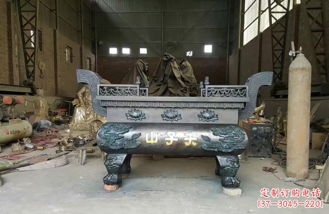 烟台寺庙香炉铜雕12