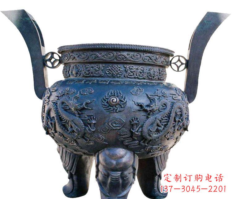烟台寺庙圆形三足鼎铜雕香炉