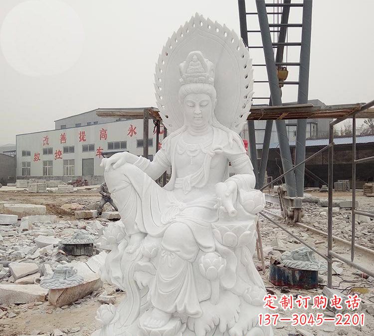 烟台寺庙自在观音雕像
