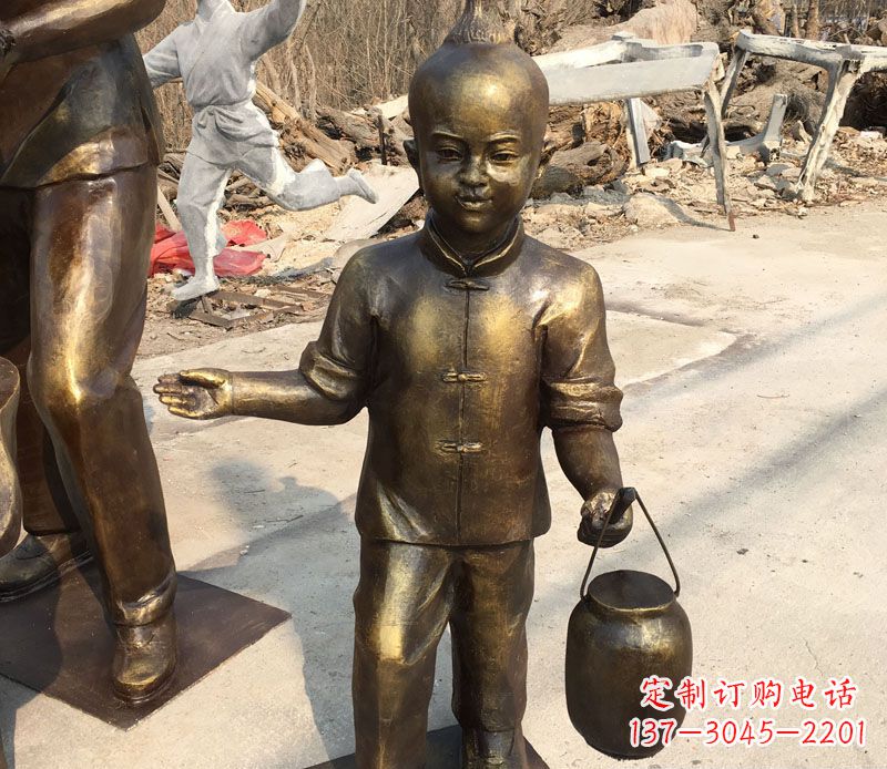 烟台提灯笼的小男孩铜雕