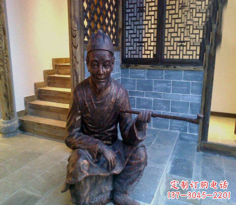 烟台铜雕店小二吸烟庭院人物雕塑
