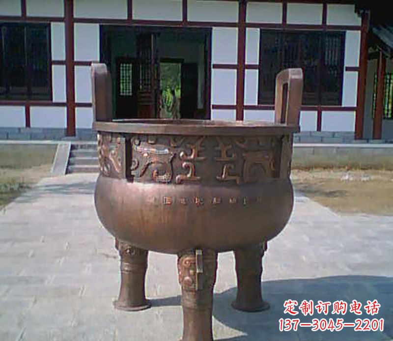 烟台铜雕广场圆形香炉
